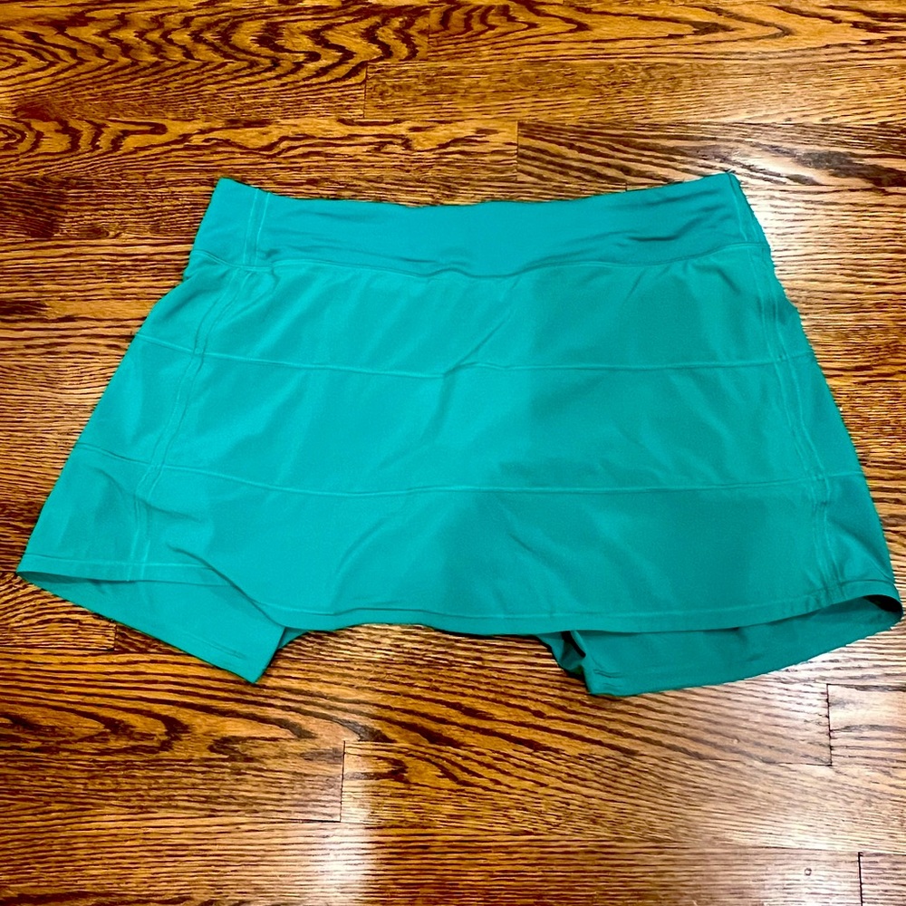 LuLu Mid Rise Tennis Skirt Size 12 Tall